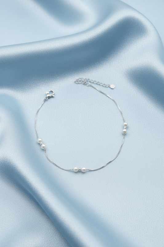 Small Pearl Bracelet