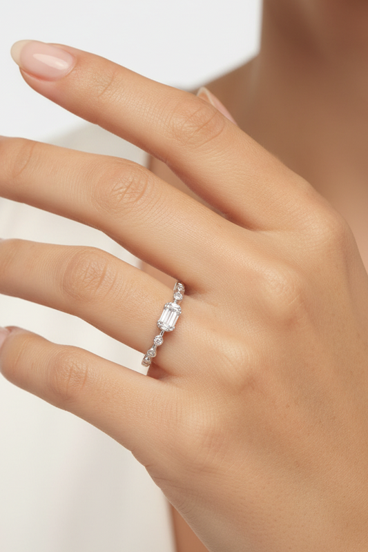Emerald Stone Ring
