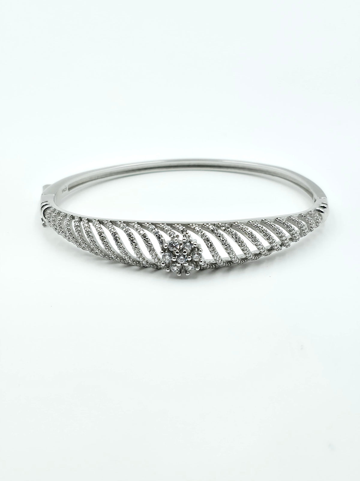Floral Cluster Bracelet