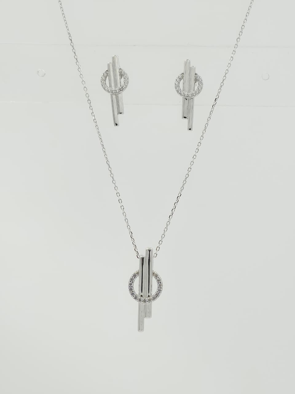 Axis Halo Pendant Set