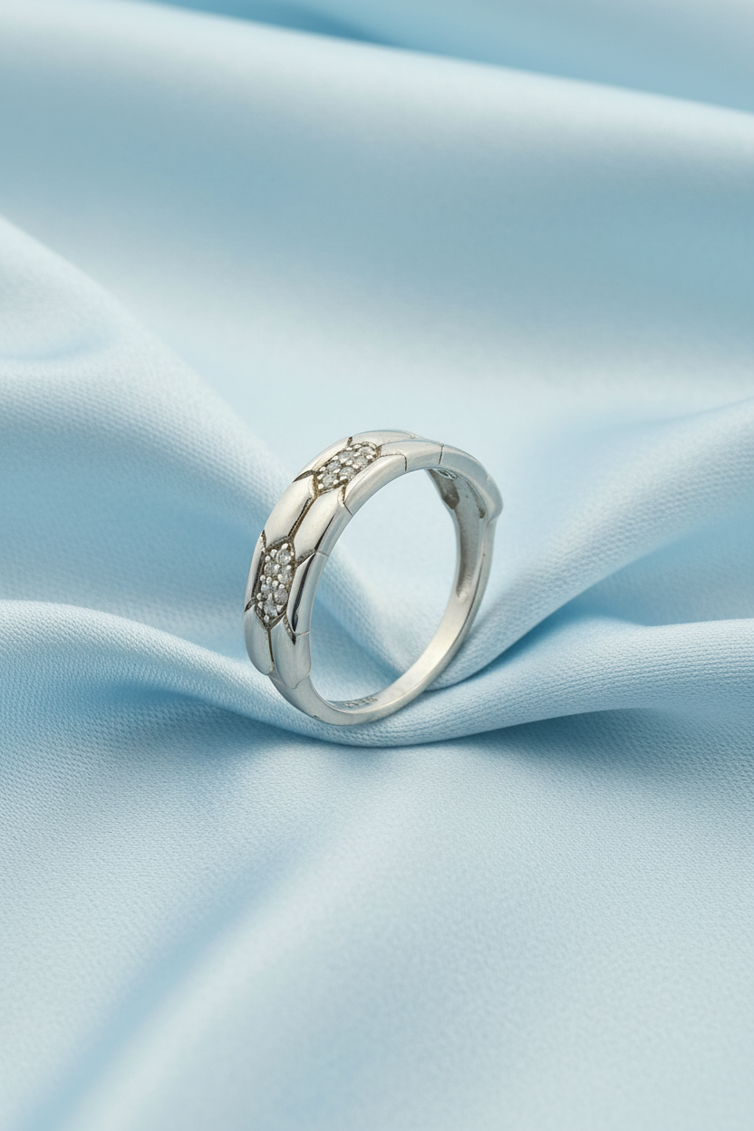 Diamond Peak Ring