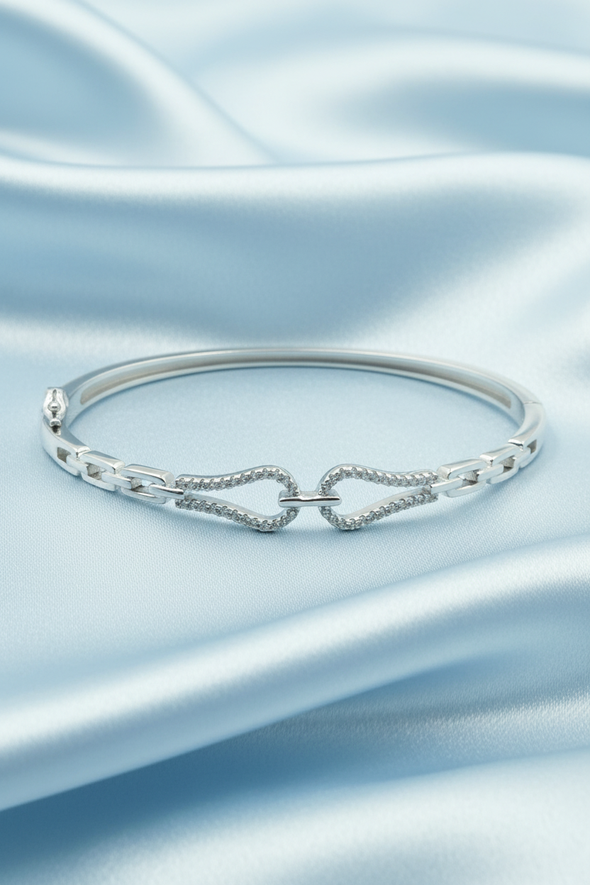 Interlocking Teardrop Bracelet