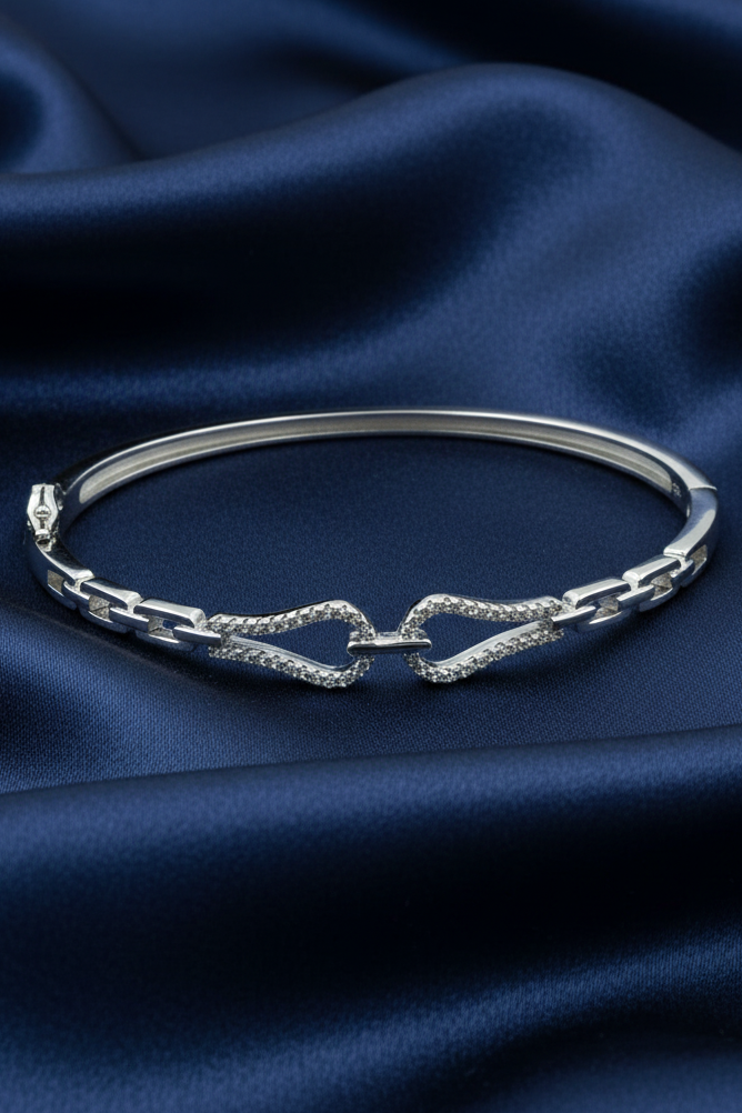 Interlocking Teardrop Bracelet