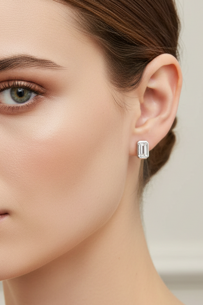 Emerald Solitaire Earring