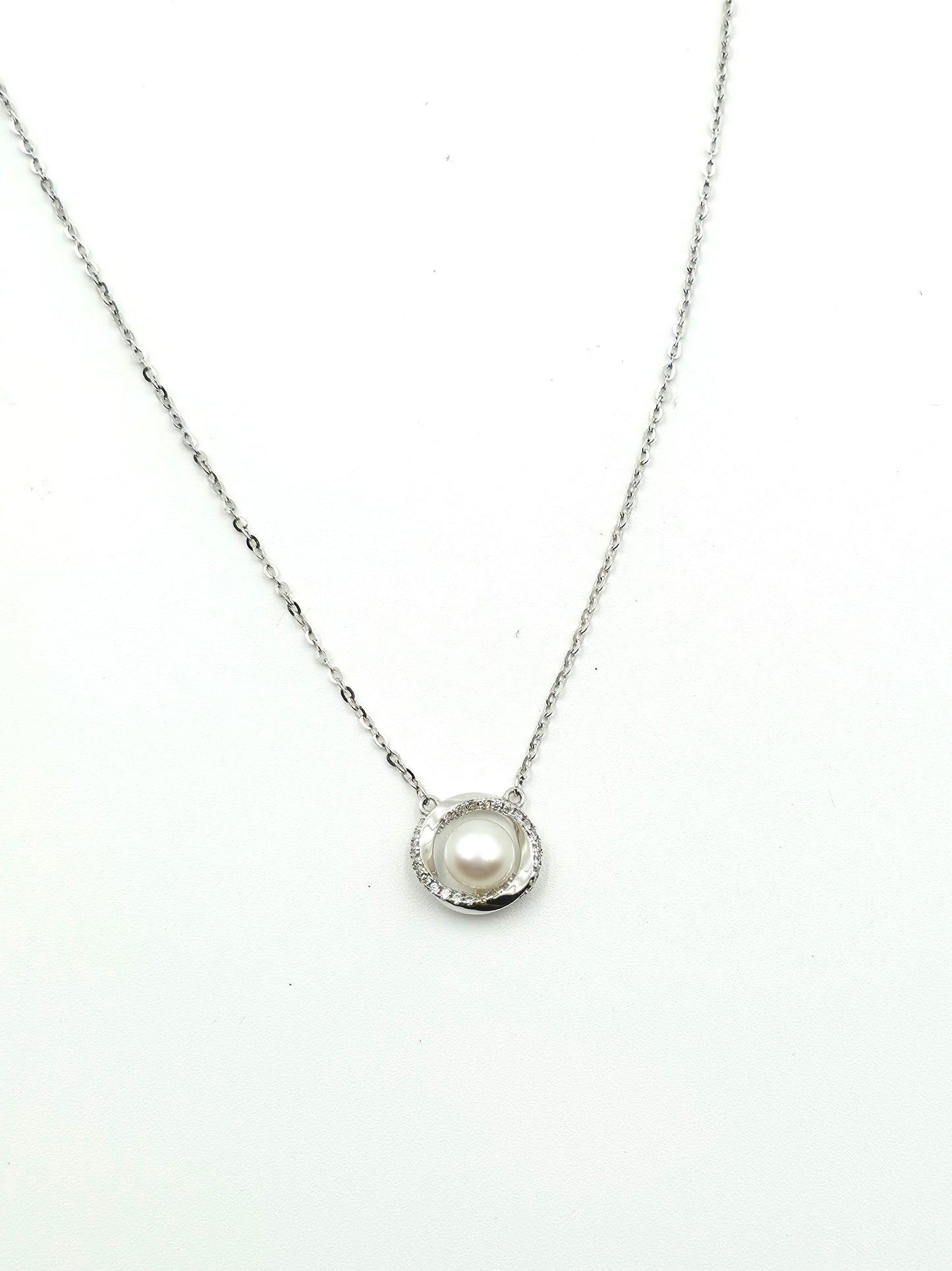 Pearl Chain Pendant Set