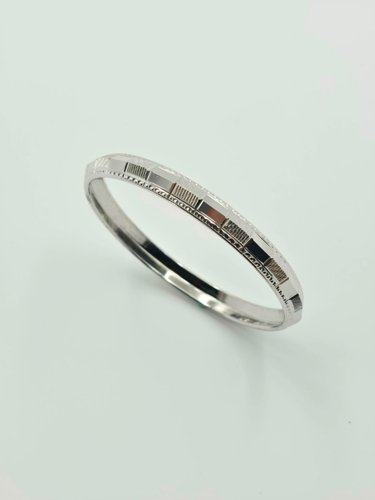Faceted Bar-Segmented Silver Kada