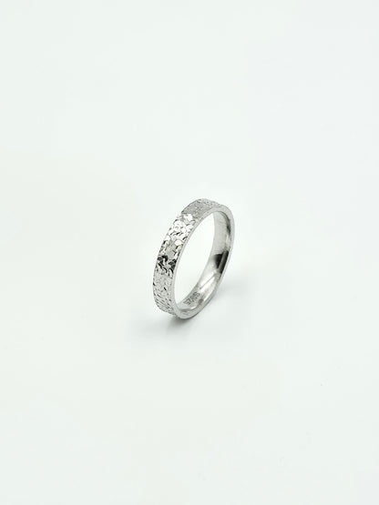 Broken Ice Ring