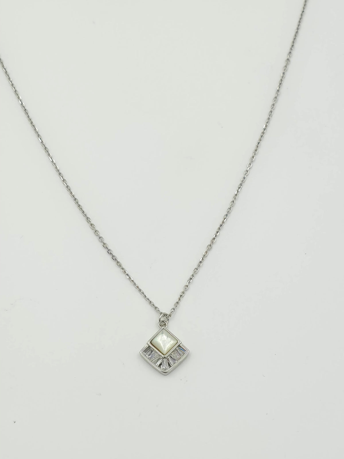 Geometric Square Chain Set