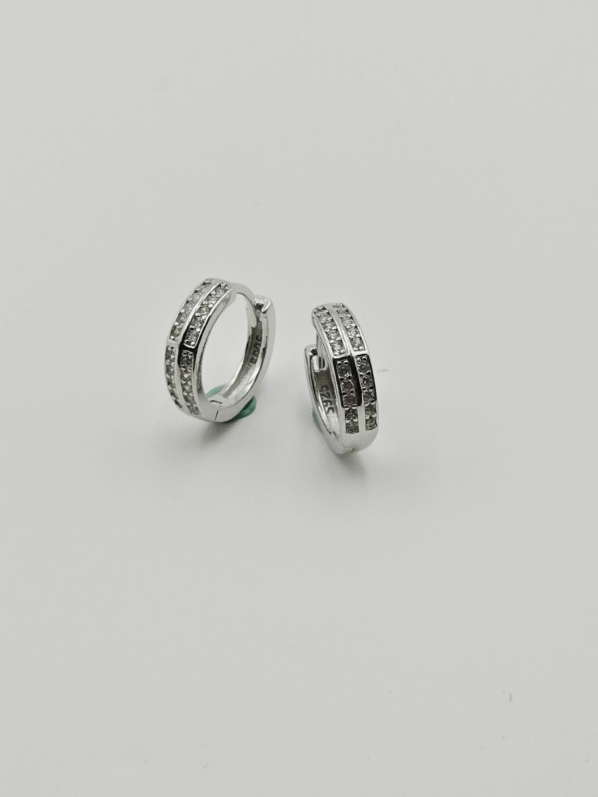 2 Line Diamond Bali