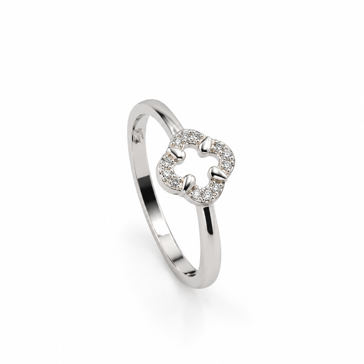 Quatrefoil Solitaire Ring