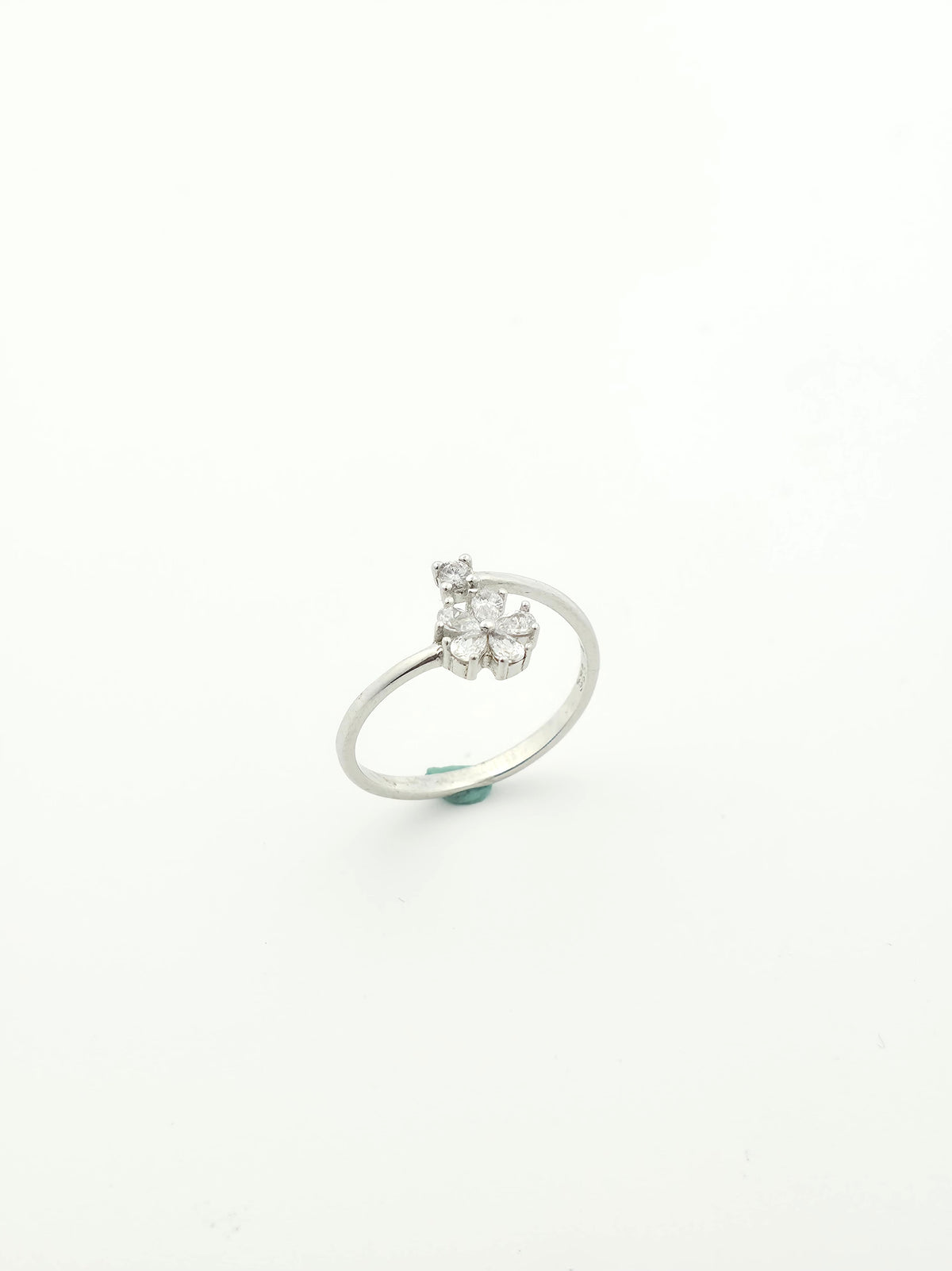 Solitaire Flower Ring