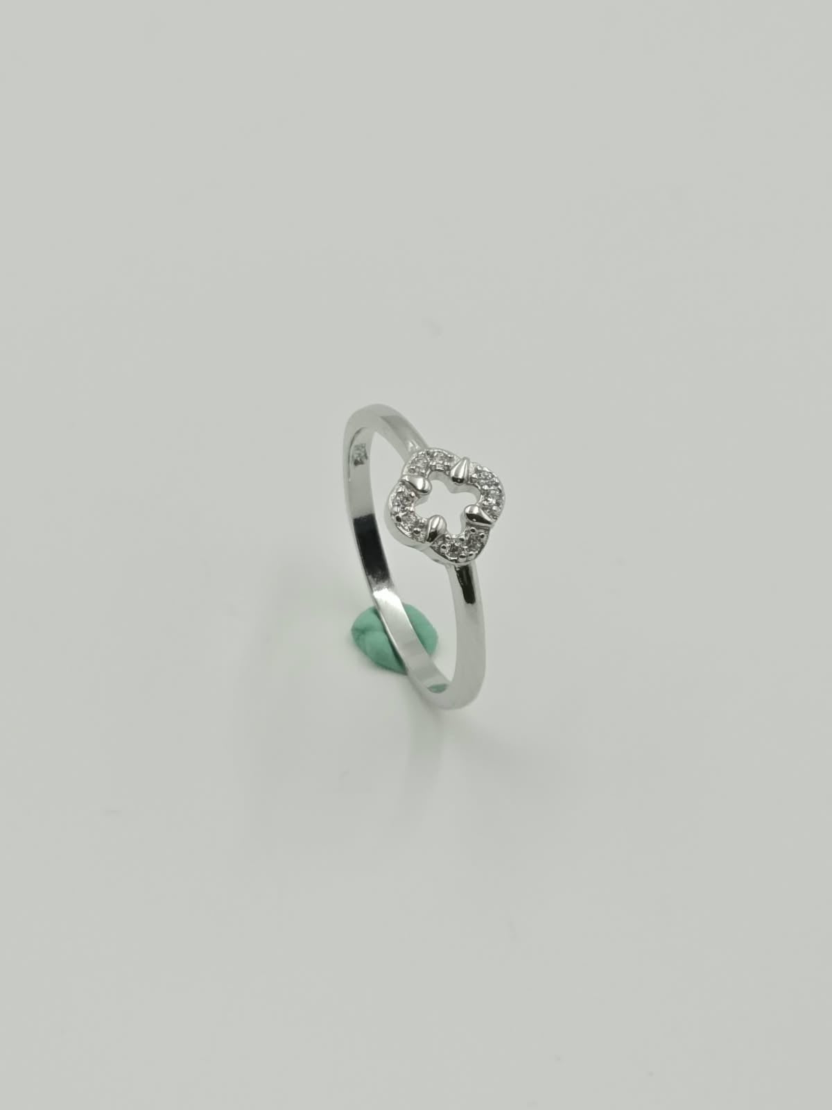 Quatrefoil Solitaire Ring