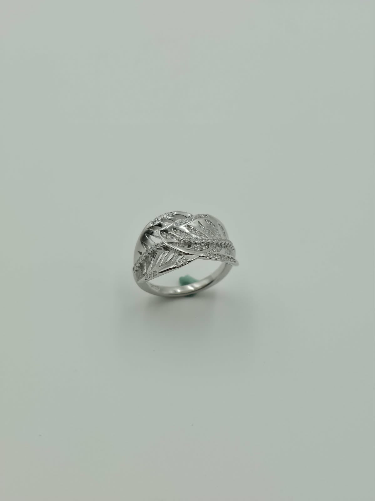 Enchanted Leaf Statement Ring