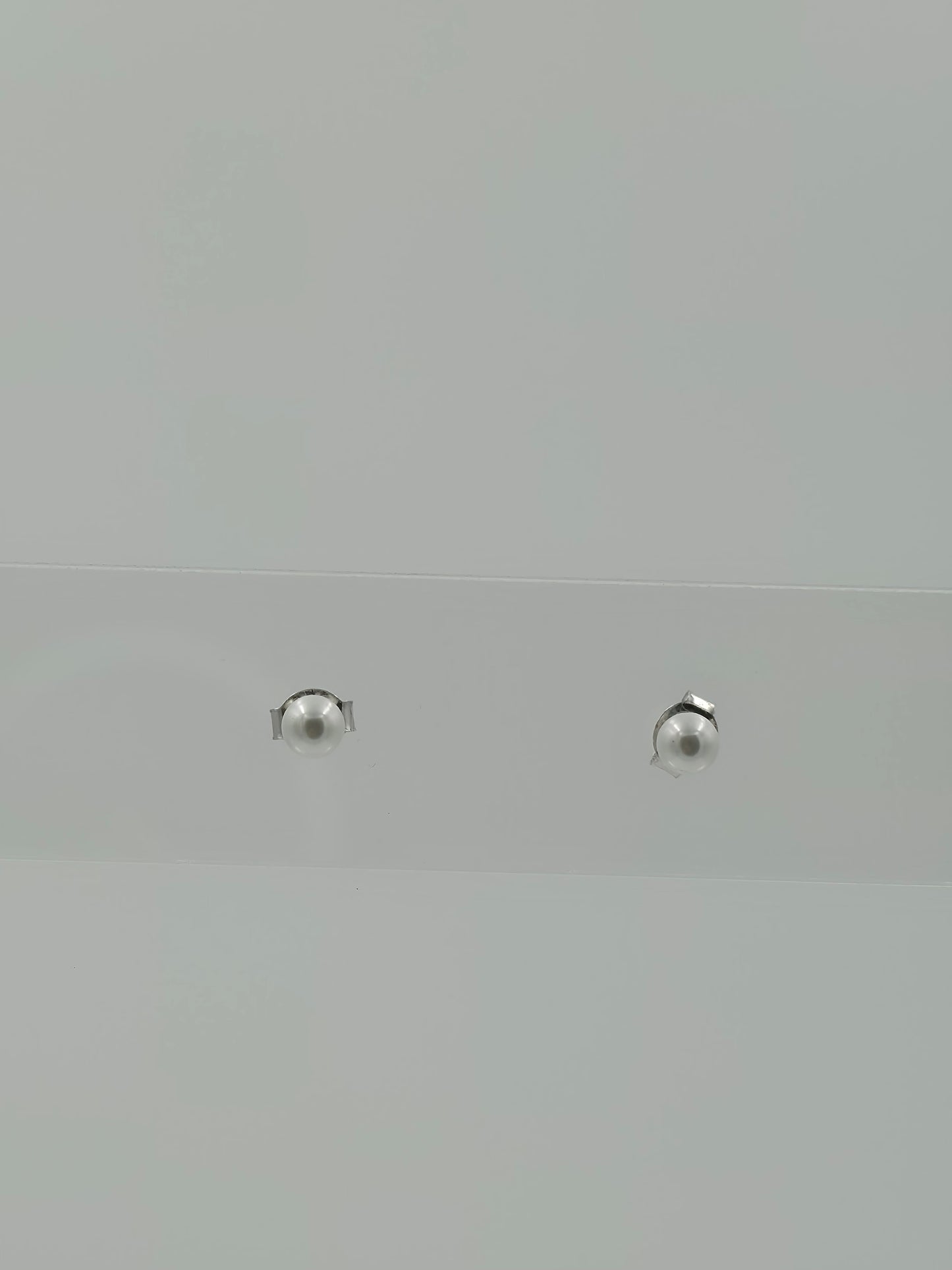 Pearl Earring