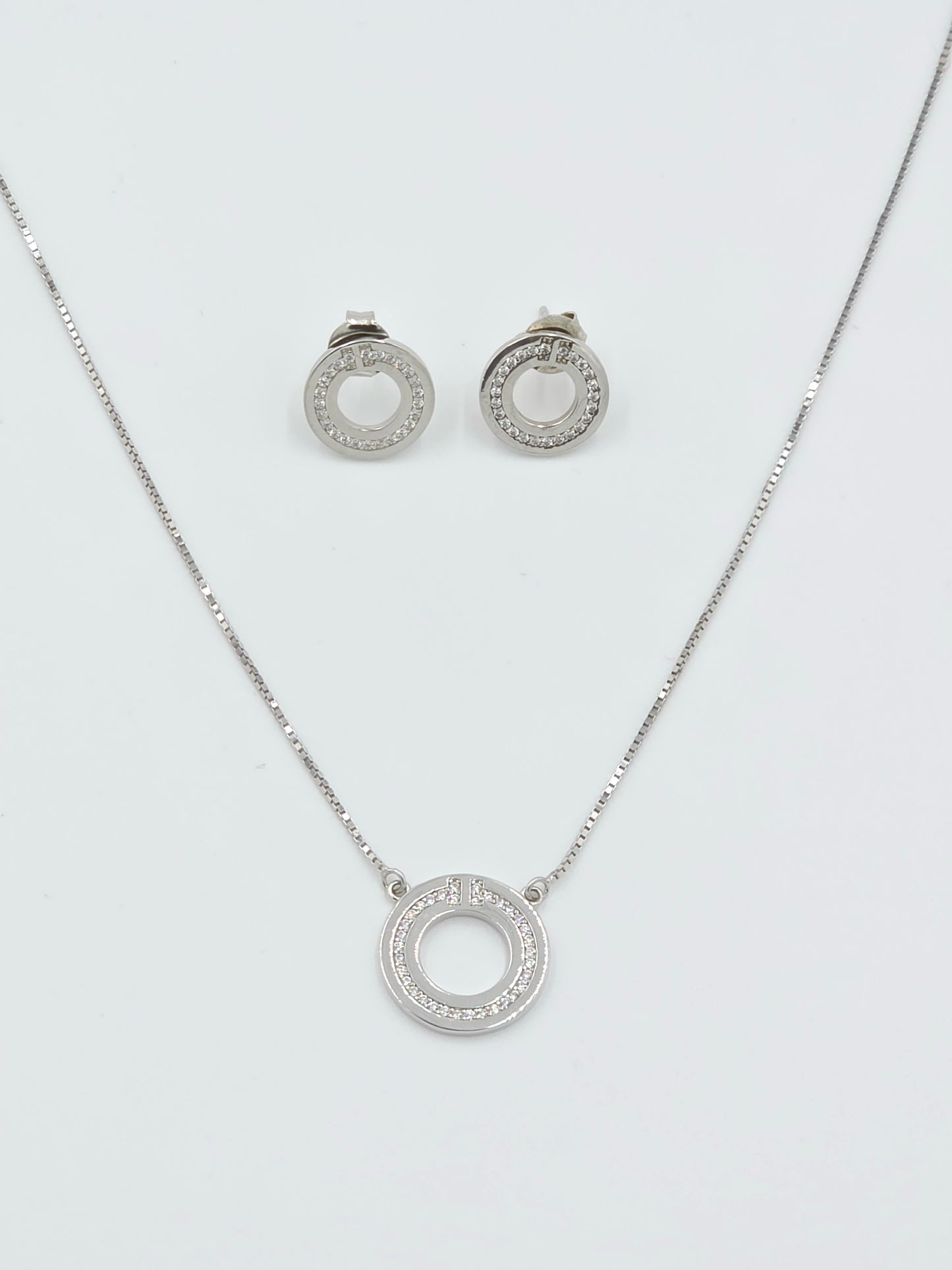 Modern Iconic Open-Circle Set