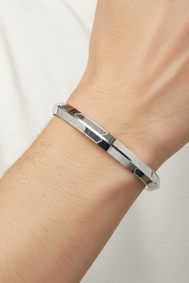 Chevron Segment Silver Kada