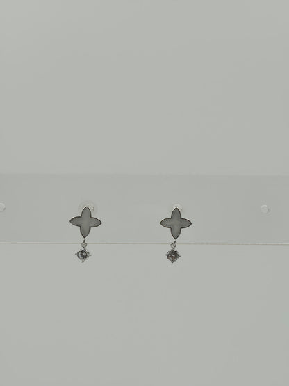 MOP Clover Earring