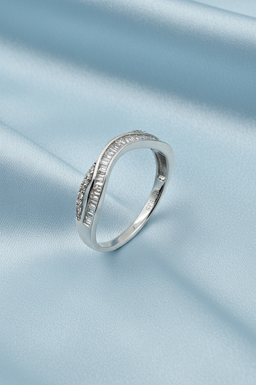 Criss Cross Ring