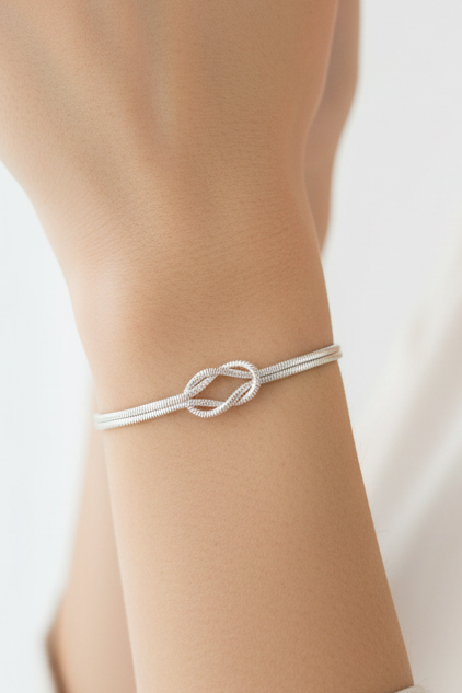 Unisex Infinity Link Bracelet