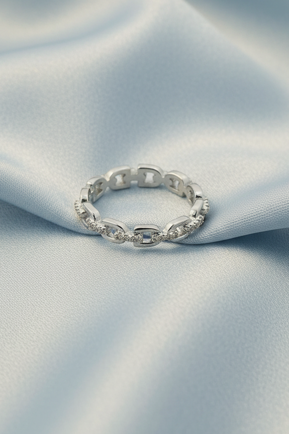 Linked Up Chain Ring