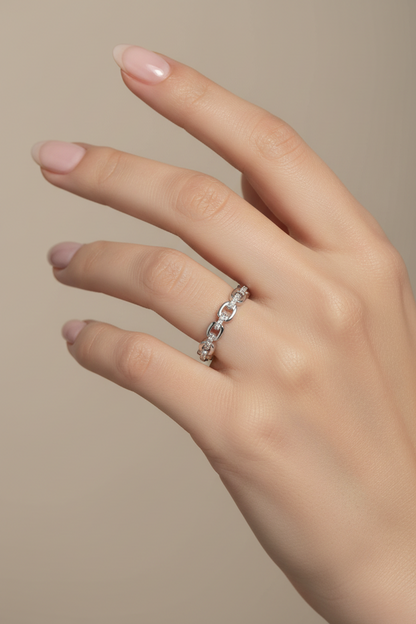 Linked Up Chain Ring