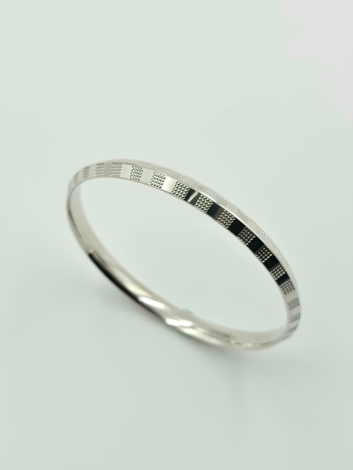 Grid Engraved Men's Kada