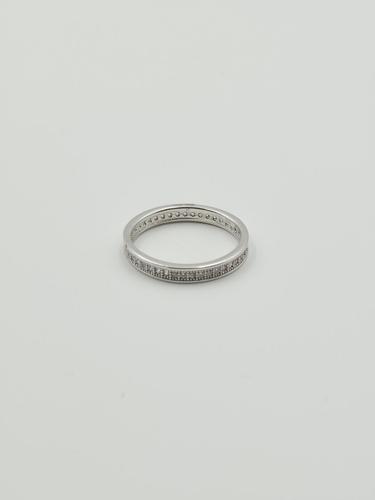 Eterna Glow Band Ring