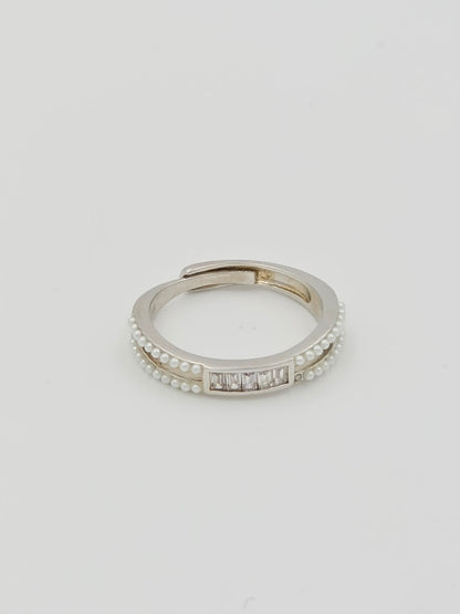 Baguette Pearl Ring