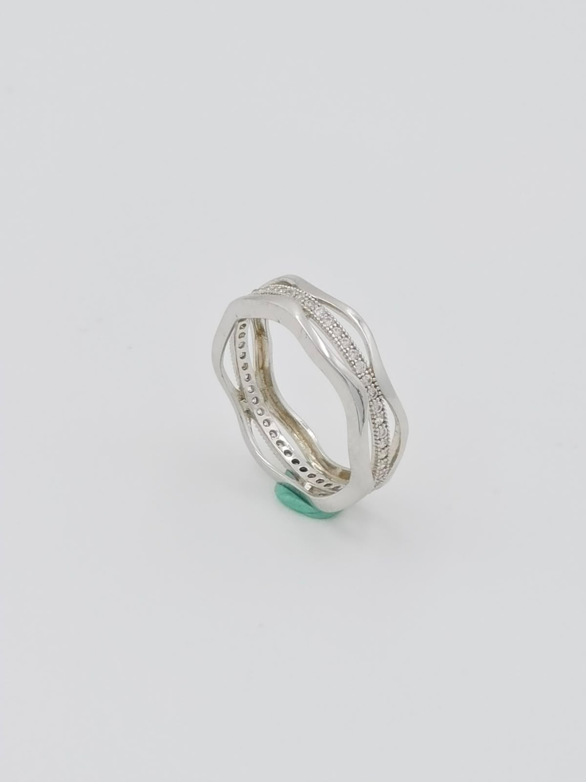 Criss Cross Ring