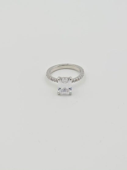 Emerald Solitaire Ring