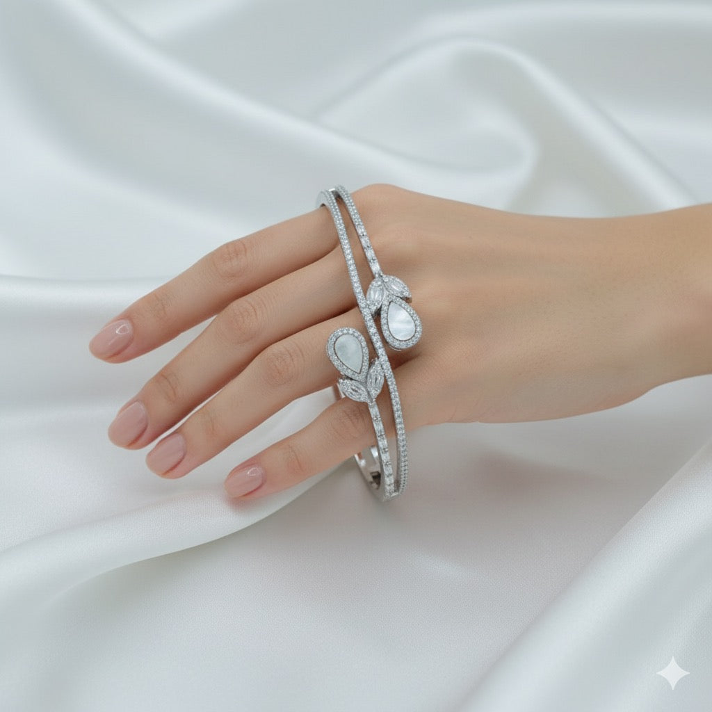 Drop Design MOP Bracelet ( KW006 )