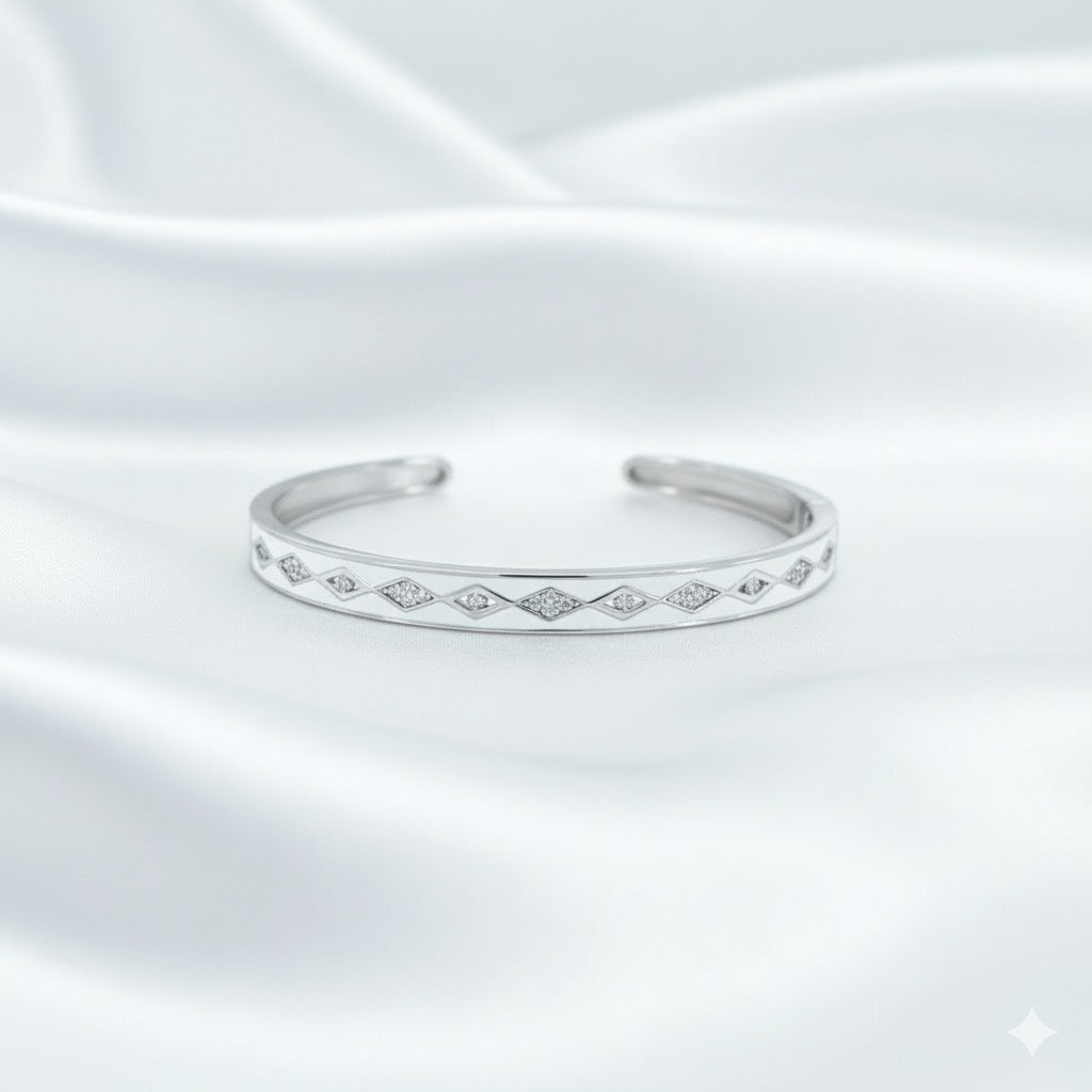 White Enamel Bracelet ( KW0018 )