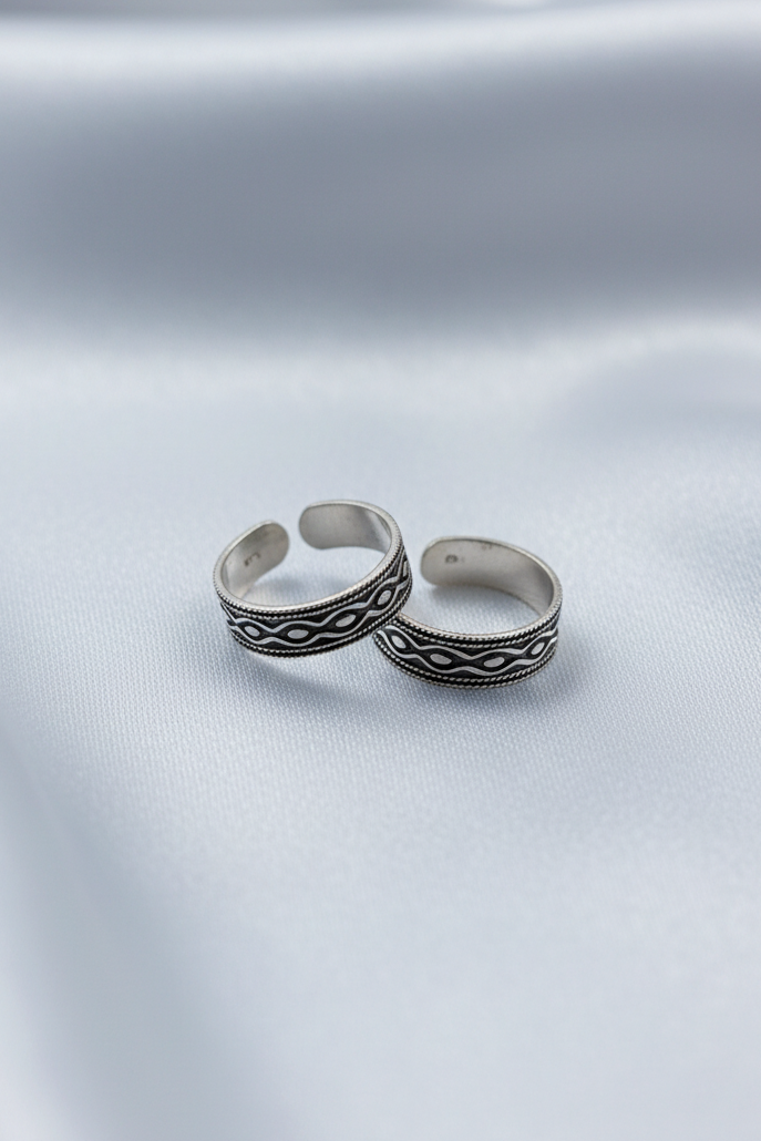 Toe Ring 09