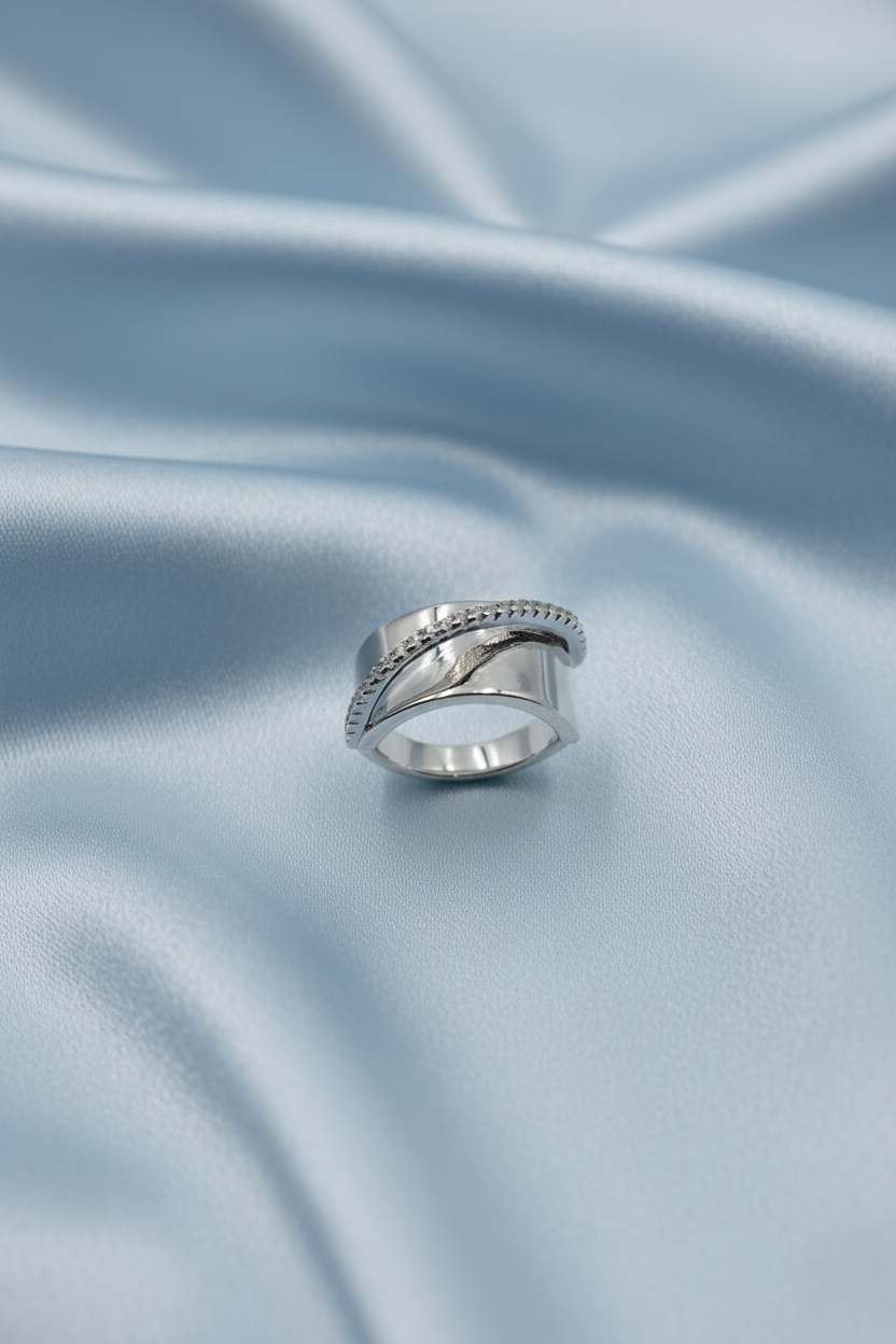 Diagonal Pave Bypass Ring