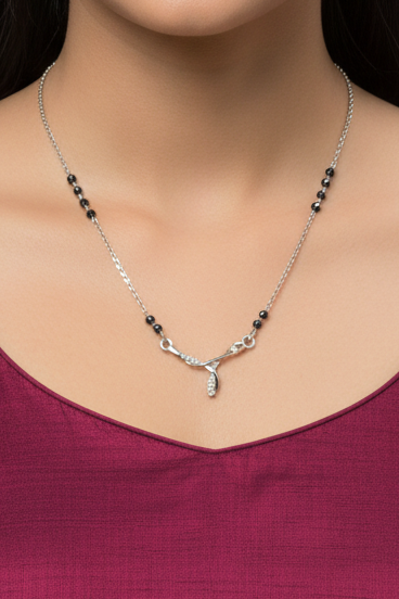 Twisted Loop Pendant Mangalsutra