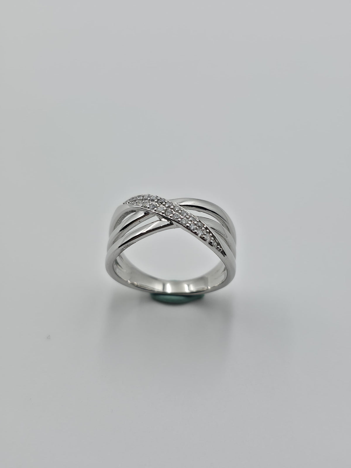 Crossover Band Ring