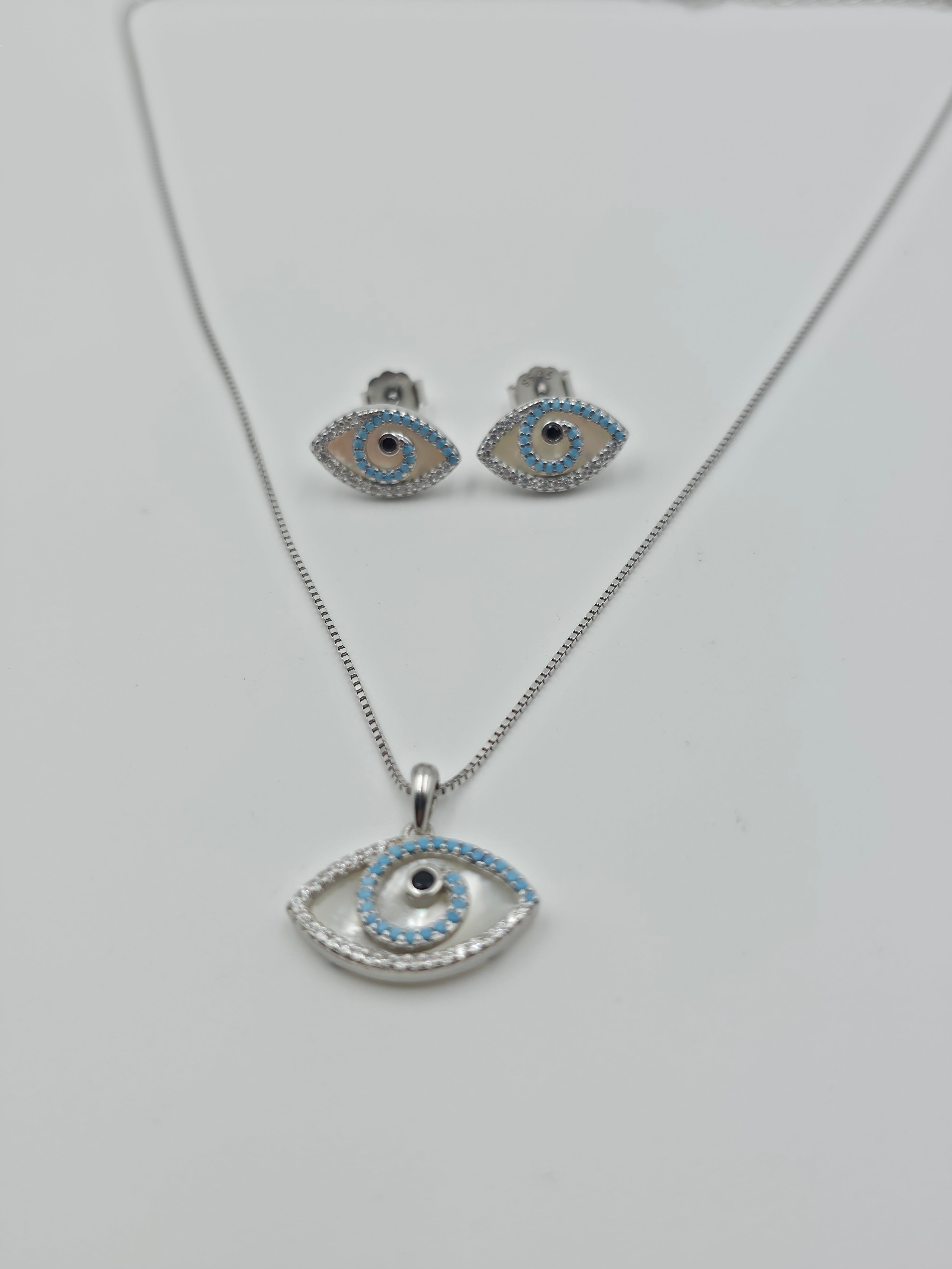 Evil Eye MOP Pendant Set