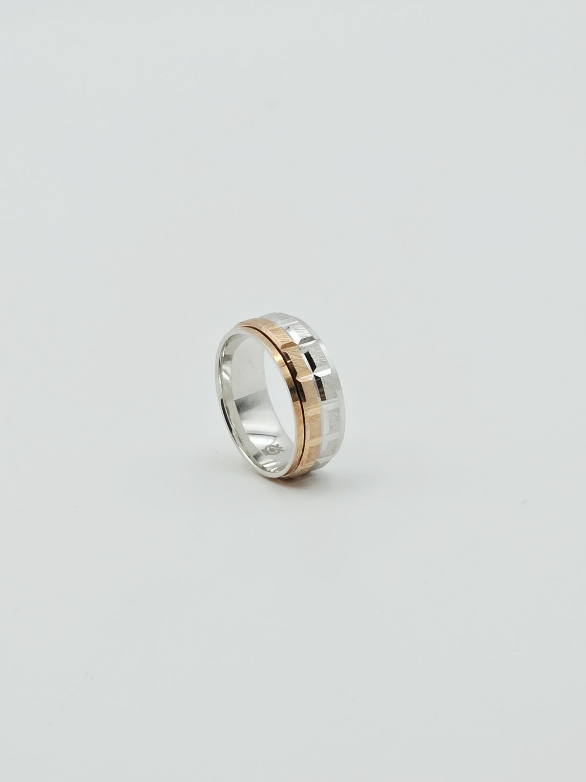 Unisex Two Tone Diamond Cut Band Ring