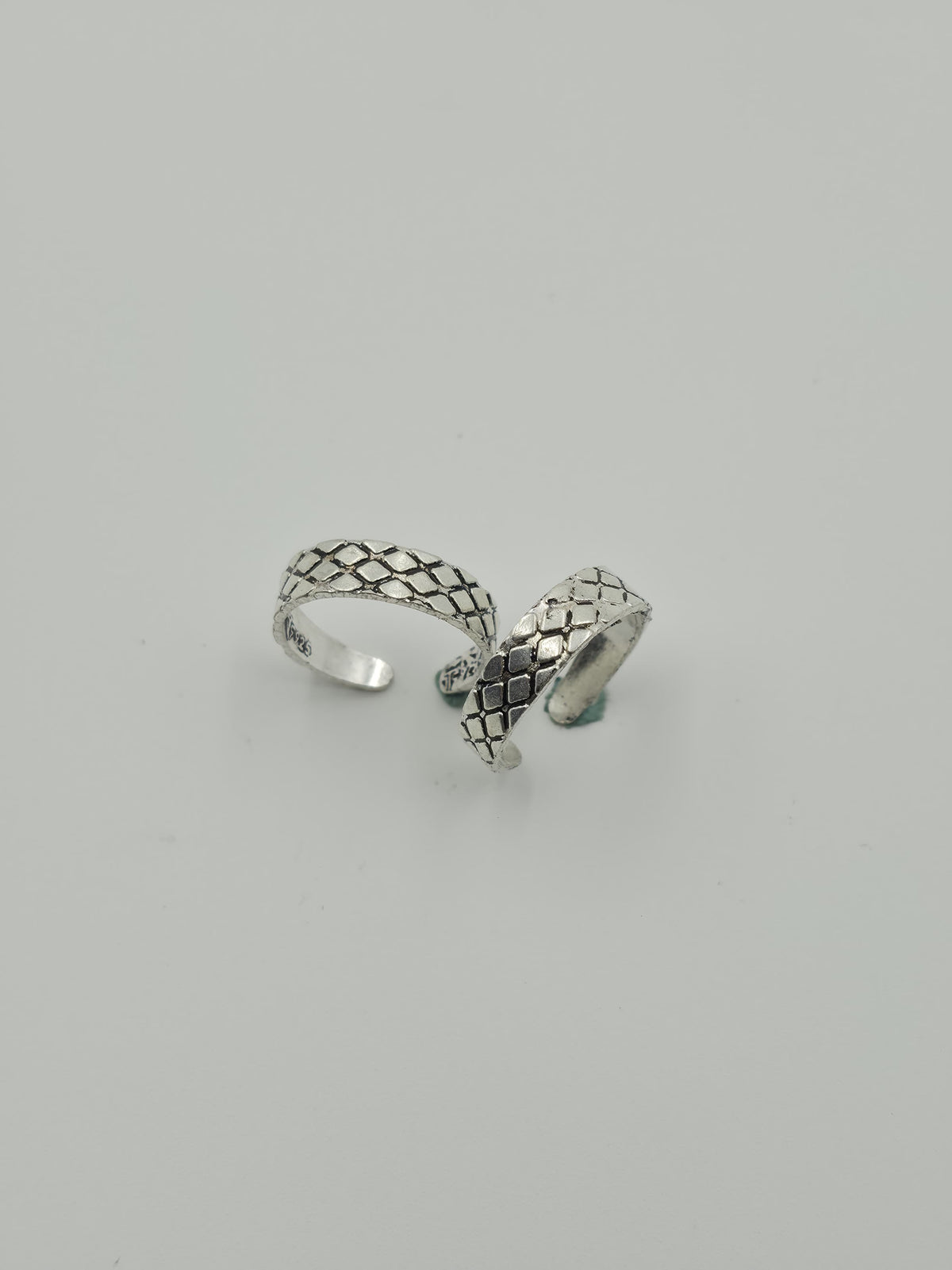 Toe Ring 04