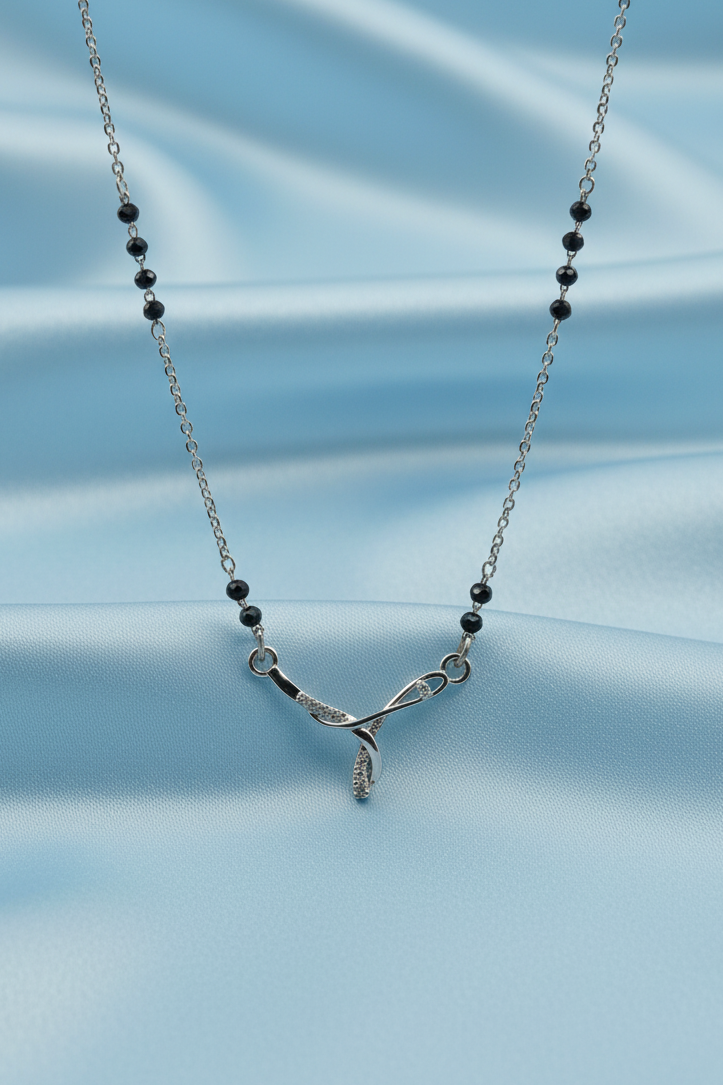 Twisted Loop Pendant Mangalsutra