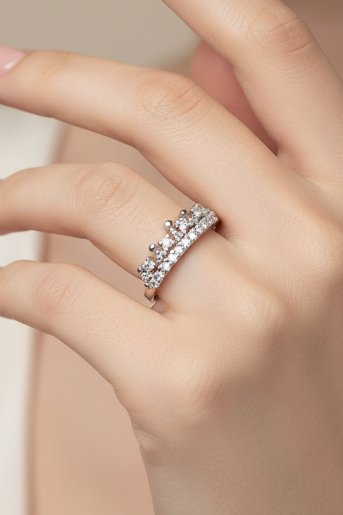Tiara Band Ring