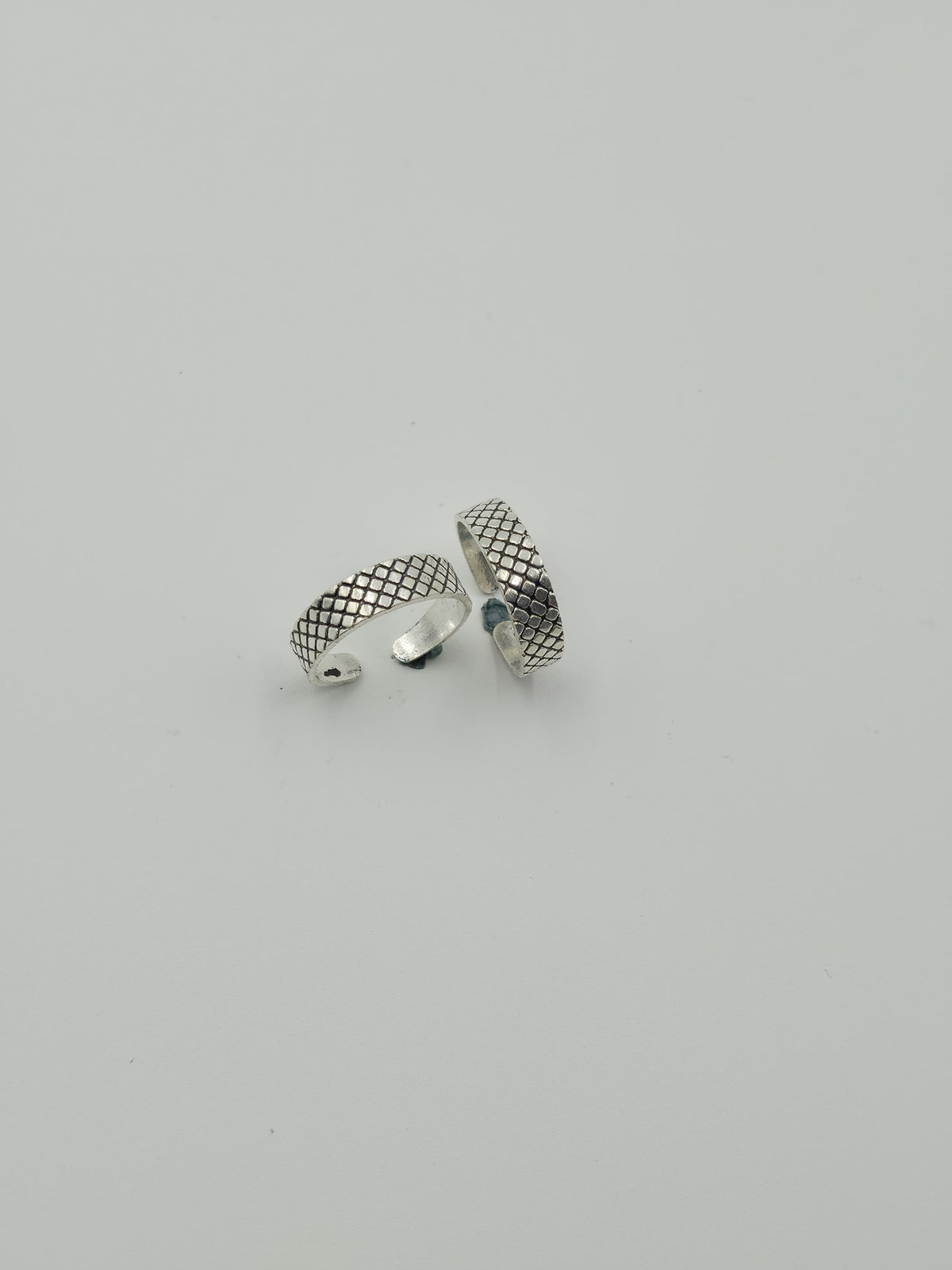 Toe Ring 11